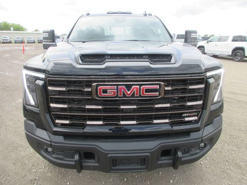 New 2026 GMC Sierra 2500 AT4X w/ AT4X AEV Edition AWD/4WD image 12