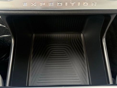 New 2026 Ford Expedition Max Platinum w/ Driver's Package image 15