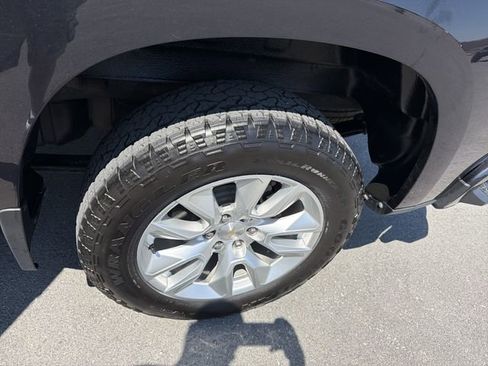 Used 2023 Chevrolet Silverado 1500 Custom image 13