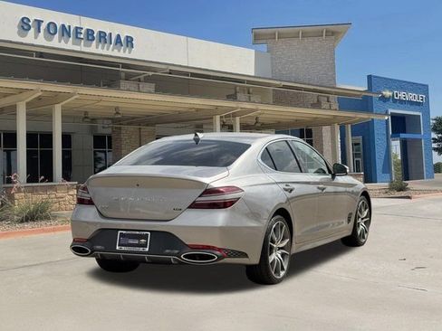 Used 2022 Genesis G70 3.3T RWD image 5