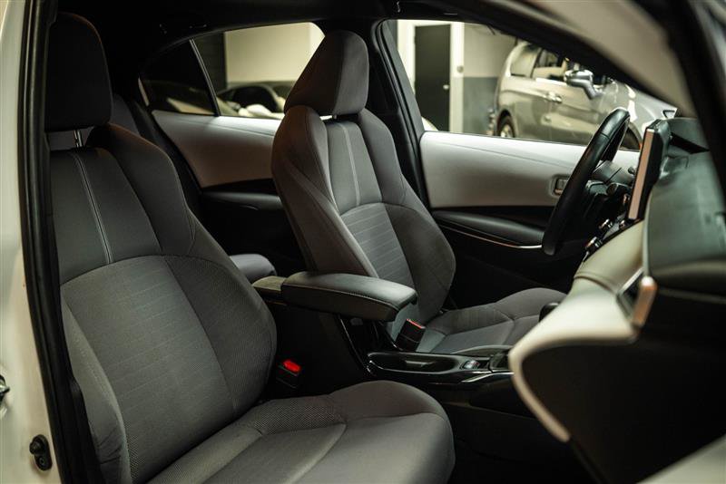 Used 2021 Toyota Corolla SE w/ Carpet Mat Package (TMS) FWD image 14