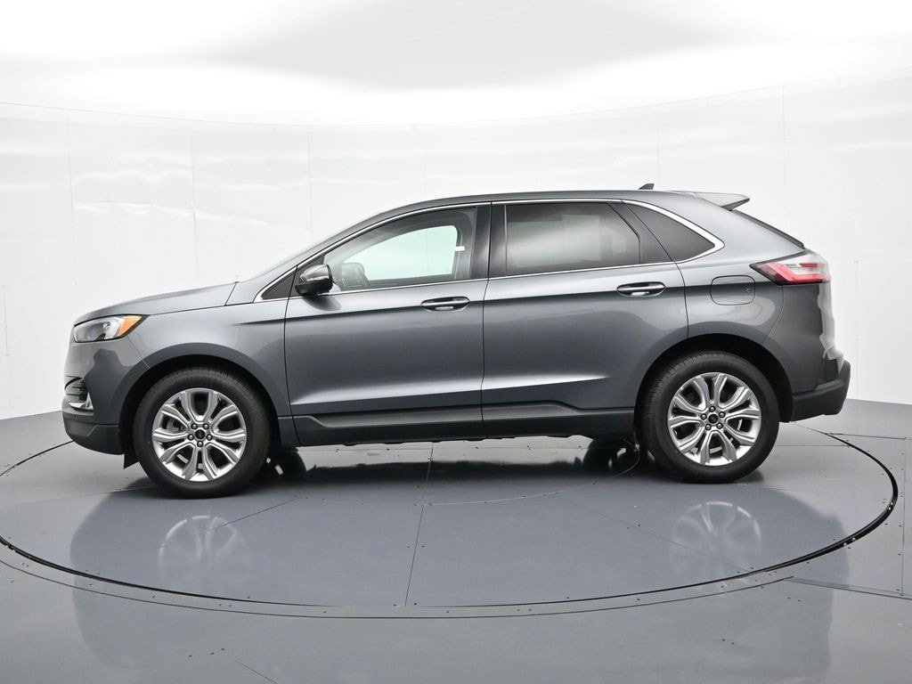 Used 2024 Ford Edge Titanium AWD/4WD image 9