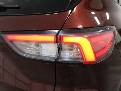 Used 2021 Ford Escape SEL image 26