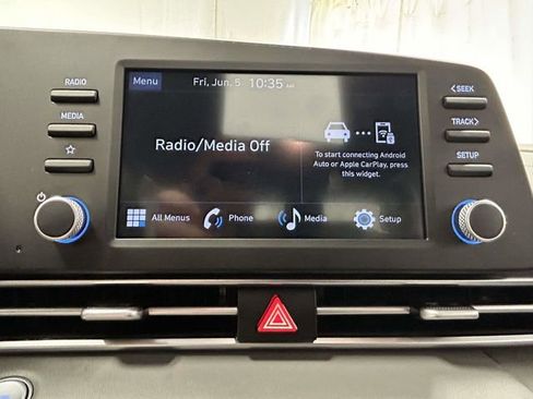 Certified 2025 Hyundai Elantra Sport FWD image 14
