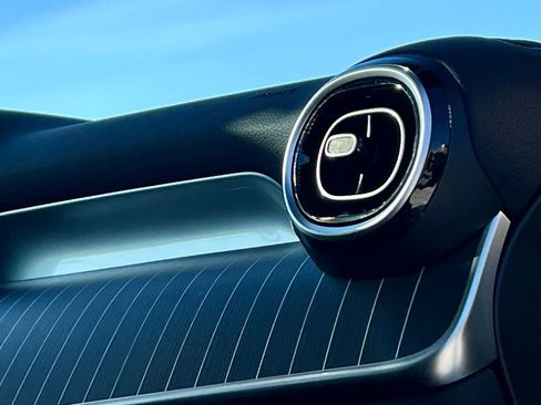 Certified 2026 Mercedes-Benz GLC 300 4MATIC image 18