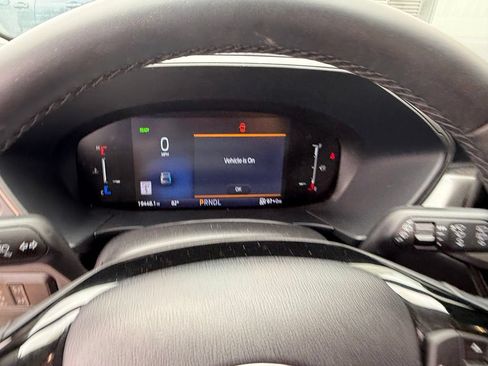 Certified 2025 Ford Escape SE FWD image 27