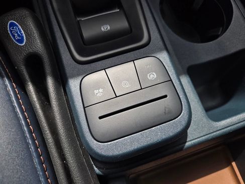 Used 2024 Ford Maverick Lariat FWD image 30