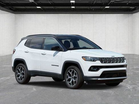 Certified 2025 Jeep Compass Limited AWD/4WD image 3