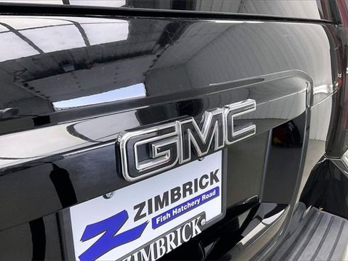 Used 2016 GMC Yukon SLT w/ Open Road Package image 32