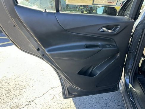 Used 2023 Chevrolet Equinox LT image 13