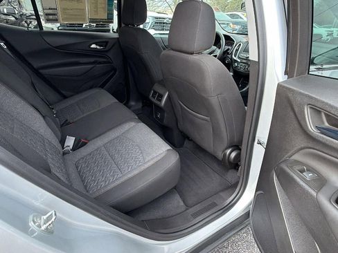 Used 2022 Chevrolet Equinox LT FWD image 18