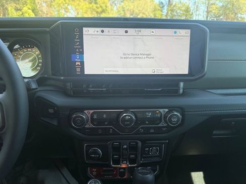 New 2026 Jeep Gladiator Mojave image 23