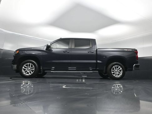 Used 2023 Chevrolet Silverado 1500 LT AWD/4WD image 47