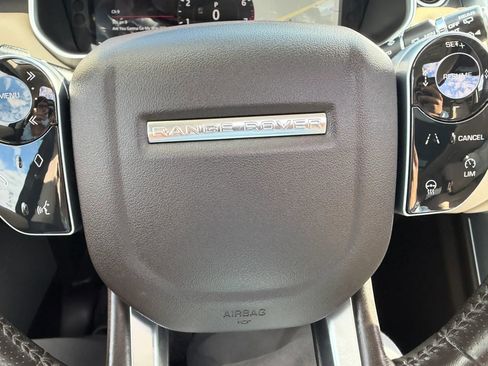Used 2019 Land Rover Range Rover Sport HSE AWD/4WD image 32