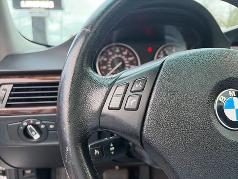 Used 2011 BMW 328i xDrive Wagon image 31