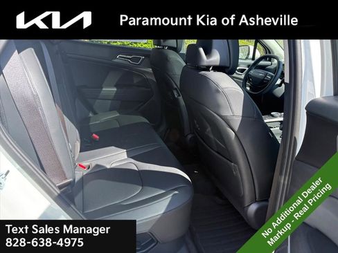 New 2026 Kia Sportage EX image 22