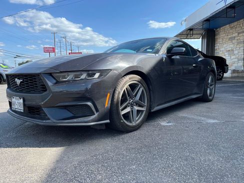 Used 2024 Ford Mustang Premium RWD image 4