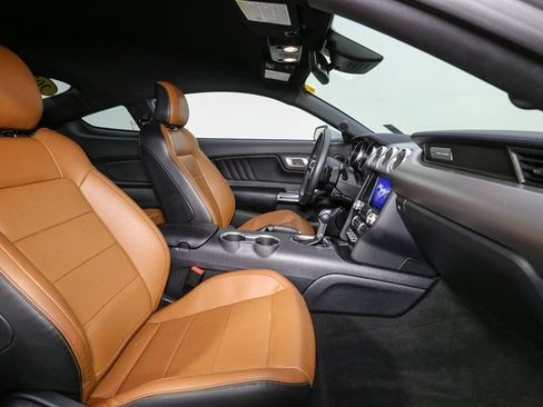 Used 2022 Ford Mustang GT Premium image 15