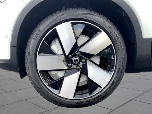 New 2024 Volvo XC40 Recharge Ultimate w/ Protection Package Premier RWD image 15