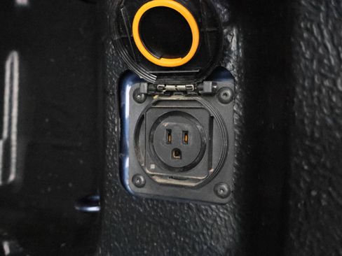 Used 2022 Chevrolet Silverado 2500 LT w/ Convenience Package AWD/4WD image 26