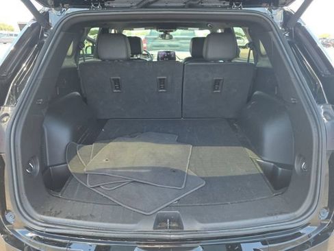 Certified 2025 Kia Carnival FWD image 13