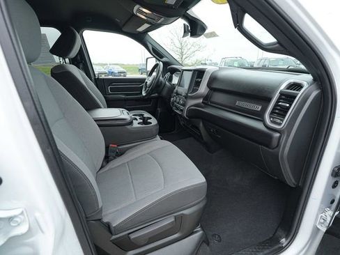 Used 2024 RAM 2500 Big Horn AWD/4WD image 21