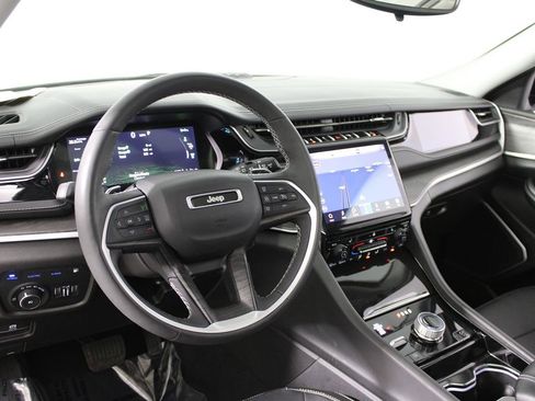 Used 2022 Jeep Grand Cherokee Limited 4xe image 7