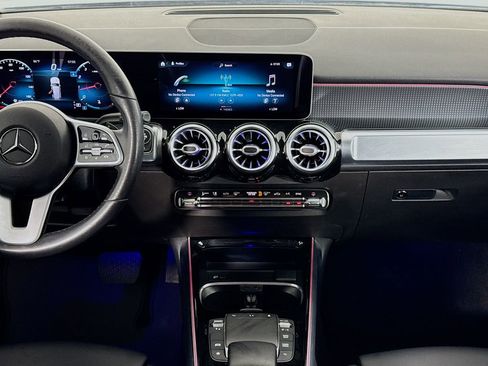 Used 2021 Mercedes-Benz GLB 250 image 14