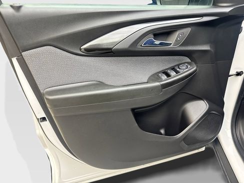 Used 2023 Chevrolet TrailBlazer LT w/ Convenience Package image 32