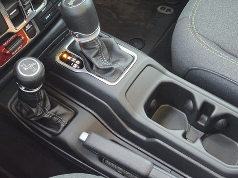New 2026 Jeep Wrangler Unlimited Sport AWD/4WD image 18