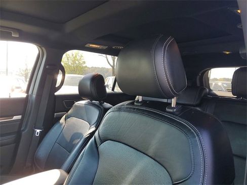 Used 2016 Ford Explorer Limited w/ Equipment Group 301A image 17