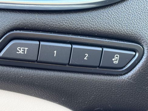 Used 2024 Buick Enclave Avenir w/ Avenir Technology Package AWD/4WD image 9