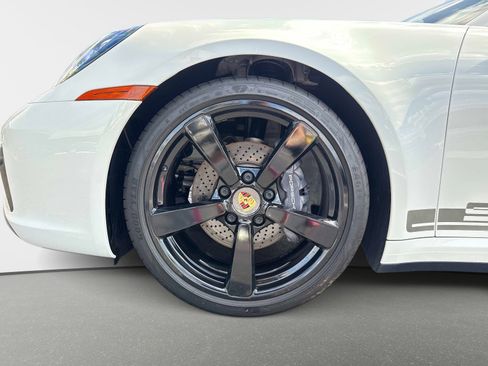 Used 2023 Porsche 911 Carrera T image 13