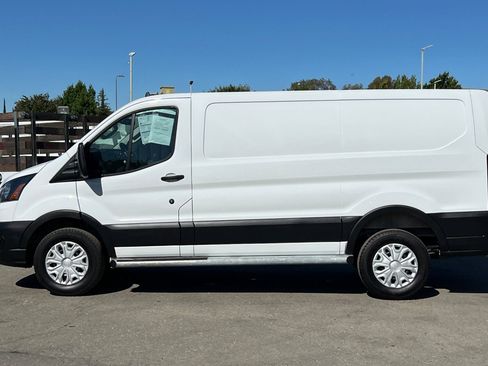 Certified 2025 Ford Transit 250 Low Roof w/ Exterior Upgrade Package RWD image 7
