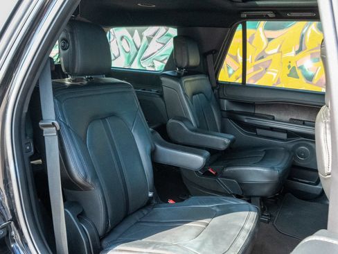Used 2018 Ford Expedition Limited w/ Equipment Group 301A RWD image 21