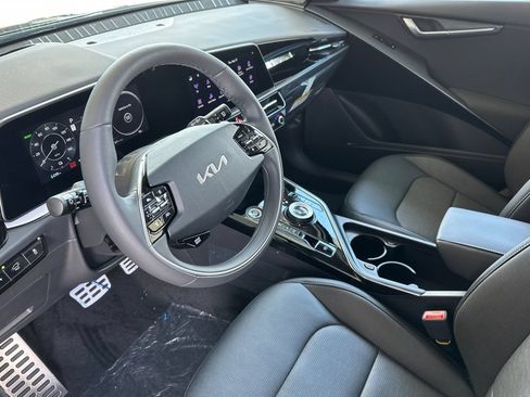New 2026 Kia Niro Wave FWD image 10