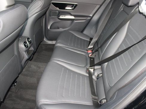 Used 2026 Mercedes-Benz GLC 300 image 15