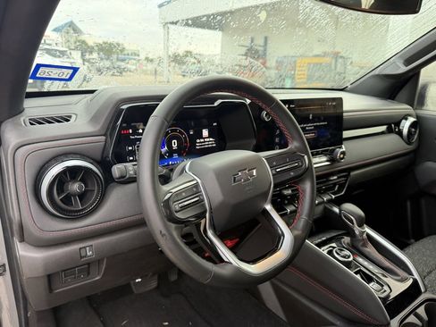 Used 2024 Chevrolet Colorado Z71 w/ Z71 Convenience Package 2 image 12