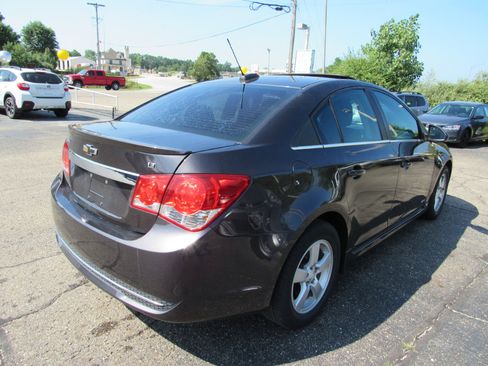Used 2016 Chevrolet Cruze LT w/ Sun And Sound Package image 23