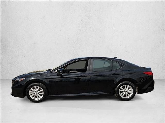 Used 2025 Toyota Camry LE FWD image 9