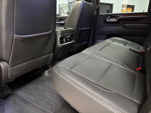 Used 2024 GMC Sierra 2500 Denali w/ Denali Reserve Package AWD/4WD image 25