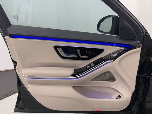 Used 2024 Mercedes-Benz S 580 4MATIC Sedan image 5