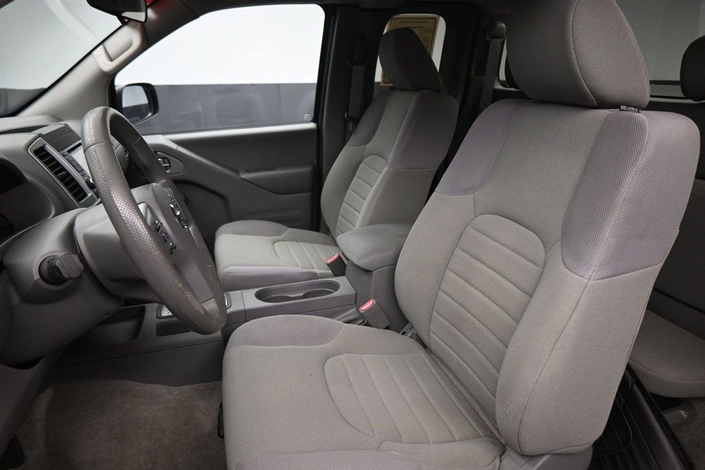 Used 2018 Nissan Frontier S RWD image 11