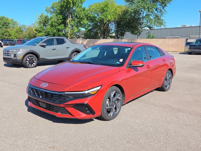 Certified 2024 Hyundai Elantra Limited FWD image 2