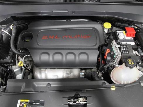 Used 2022 Jeep Compass Latitude AWD/4WD image 20
