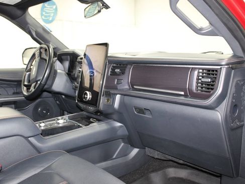 Used 2022 Ford Expedition Platinum AWD/4WD image 26