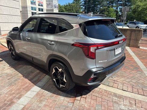 Certified 2025 Kia Seltos EX w/ EX Sunroof Package AWD/4WD image 5