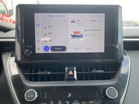 Used 2023 Toyota Corolla LE image 17