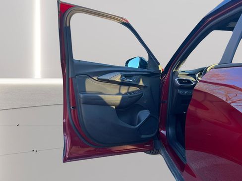 Used 2023 Chevrolet TrailBlazer RS image 18