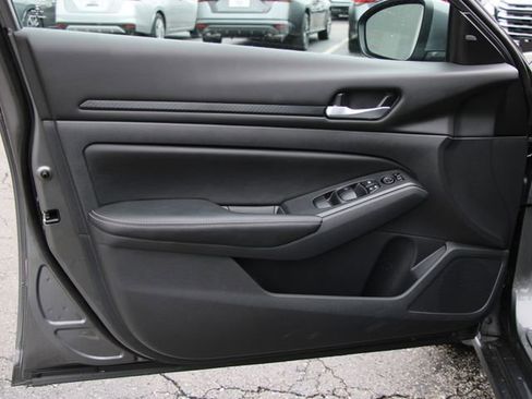 Certified 2025 Nissan Altima 2.5 SV w/ SV Special Edition Package image 12